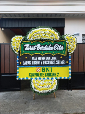 Papan Bunga Duka di Gunungketur
