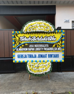 Papan Bunga Duka di Gunungketur